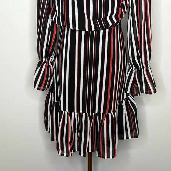 Area Stars Striped Long Sleeve Ruffle Mini Dress XS Black White Red - Picture 7 of 11